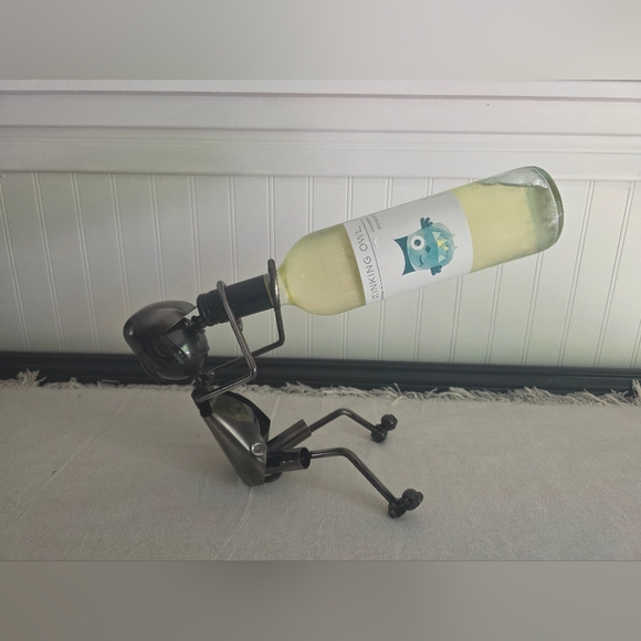 Wire Art Welded Wine Bottle Stand Funky Man Unique Wine Rack Artwork - Picture 1 of 10